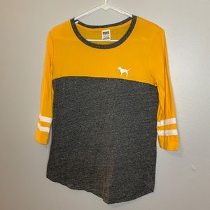 VS Pink Quarter Sleeve Top